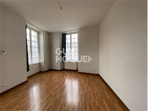 appartement à la location -   85200  FONTENAY-LE-COMTE, surface 39 m2 location appartement - APR696424